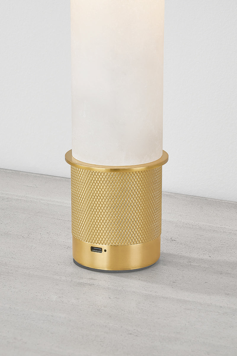 Hudson Valley Sefton Table Lamp in Aged Brass, room setting 2