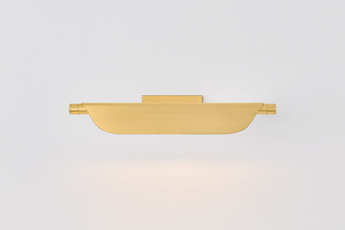 Hudson Valley Tinwald 19.25" Picture Light in Aged Brass, room setting 1