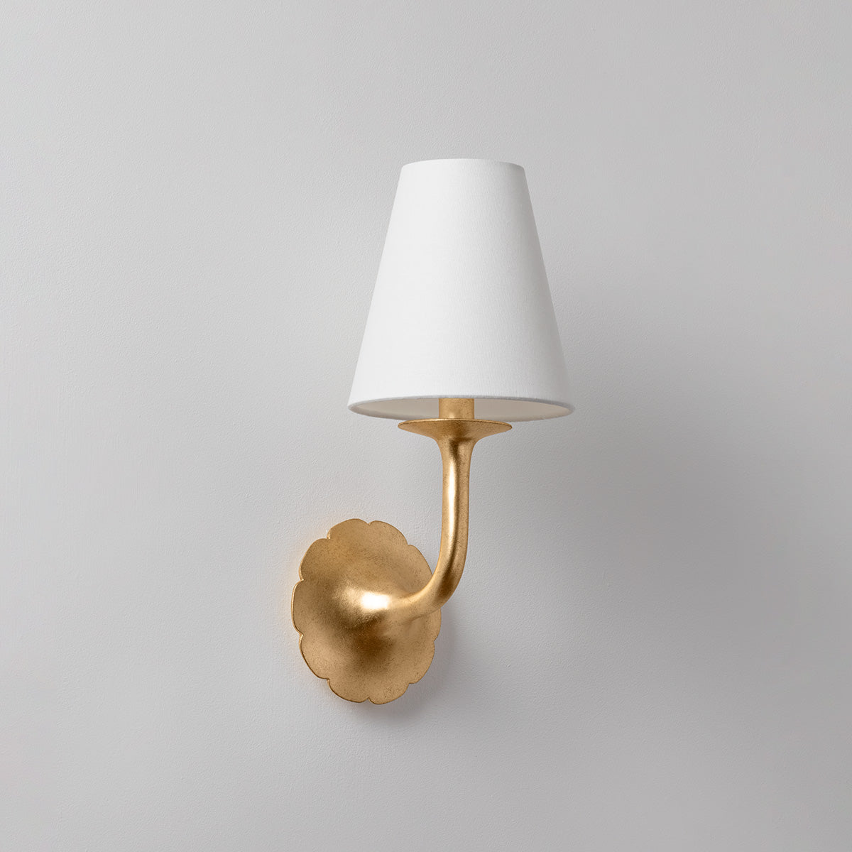 Hudson Valley Winnipeg Wall Sconce Vintage Gold Leaf detail view 1