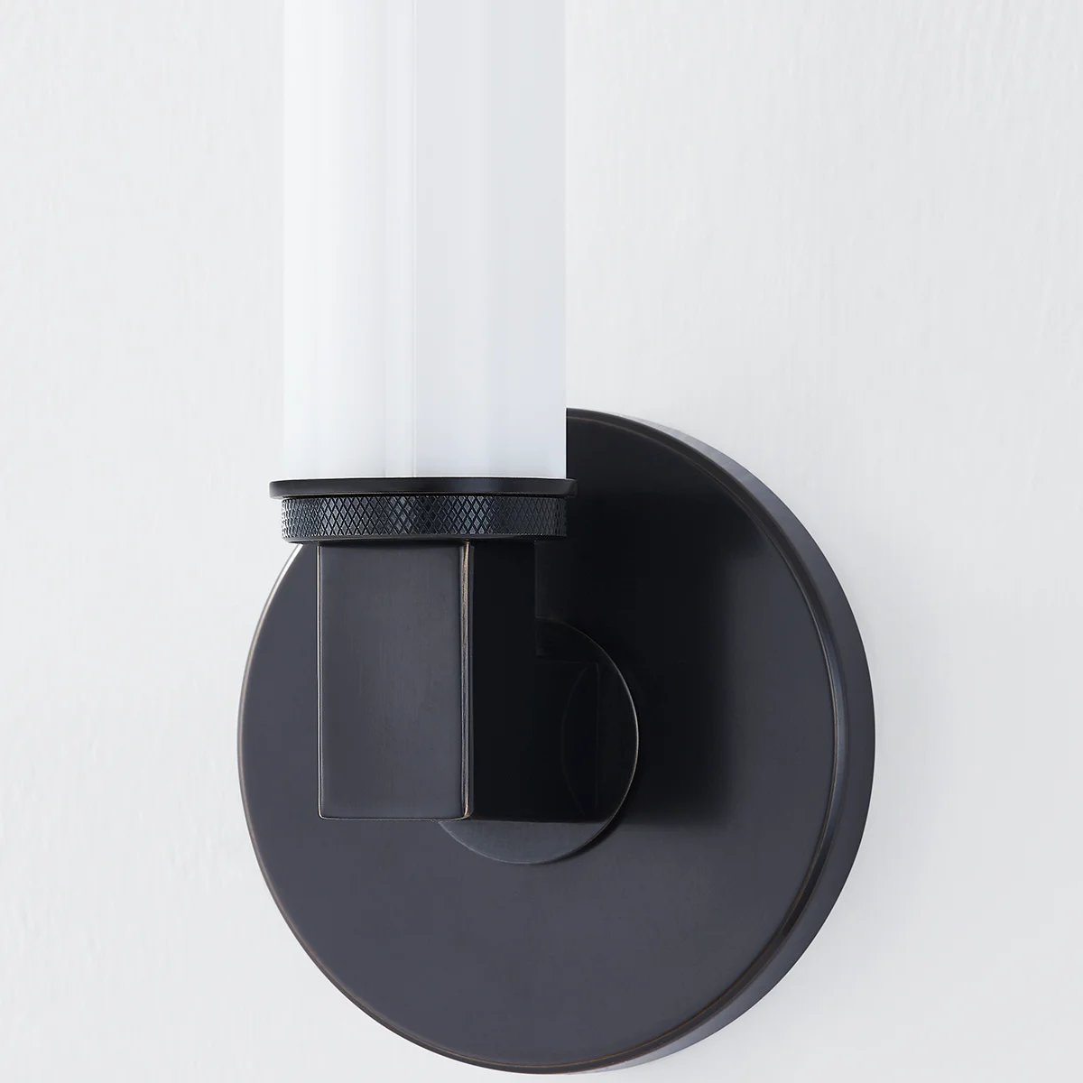 Bathroom Fixtures-Hudson Valley-8714