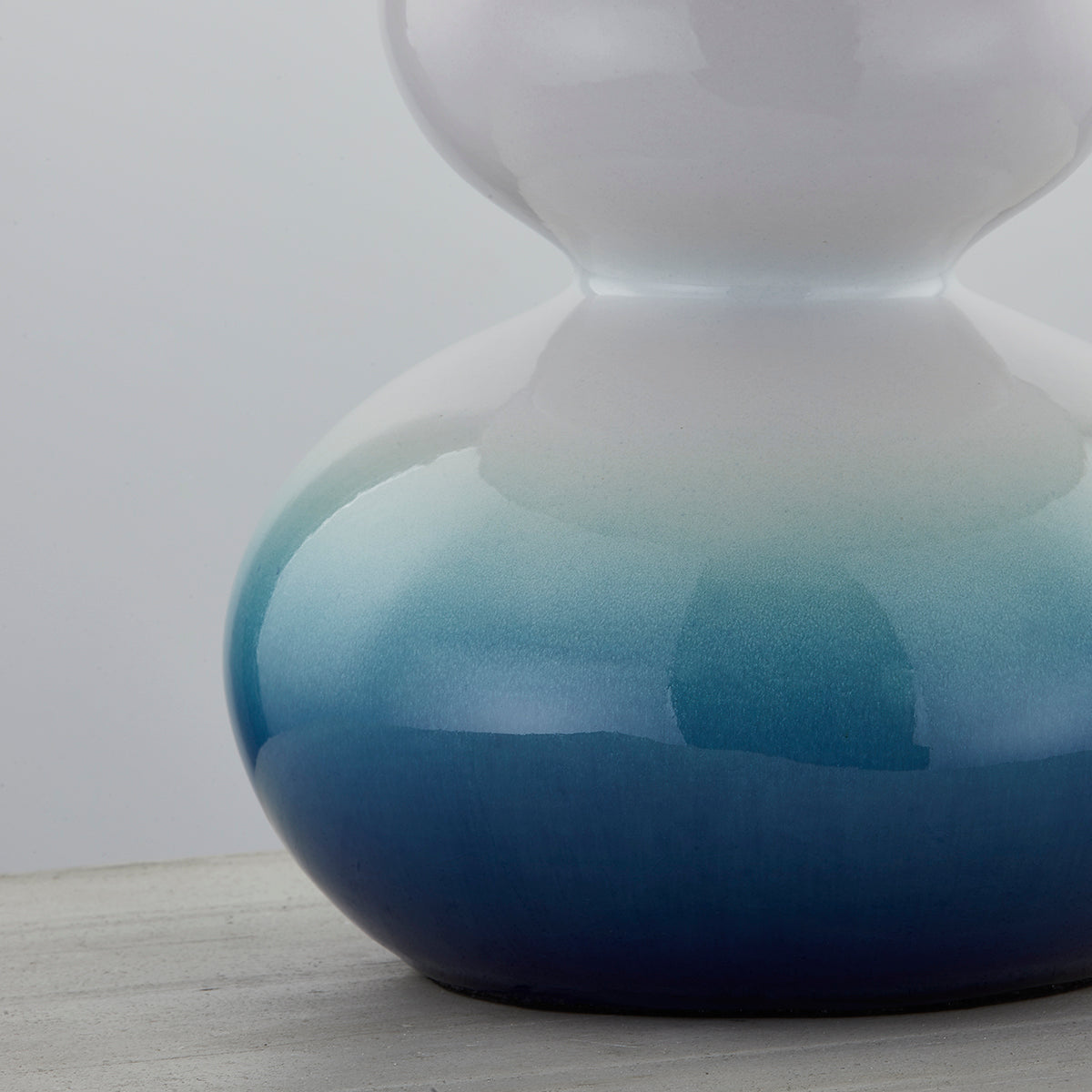 Mitzi by Hudson Valley Lighting Aimee Table Lamp in Aged Brass / Ceramic Ombre Blue, detail view 1