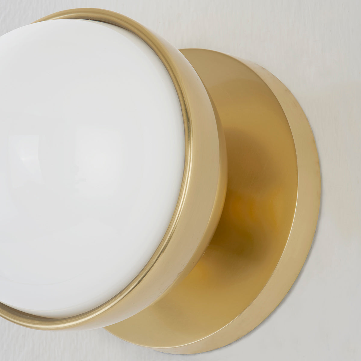 Mitzi by Hudson Valley Lighting Amy 1-Light Vanity Light in Aged Brass, detail view 2