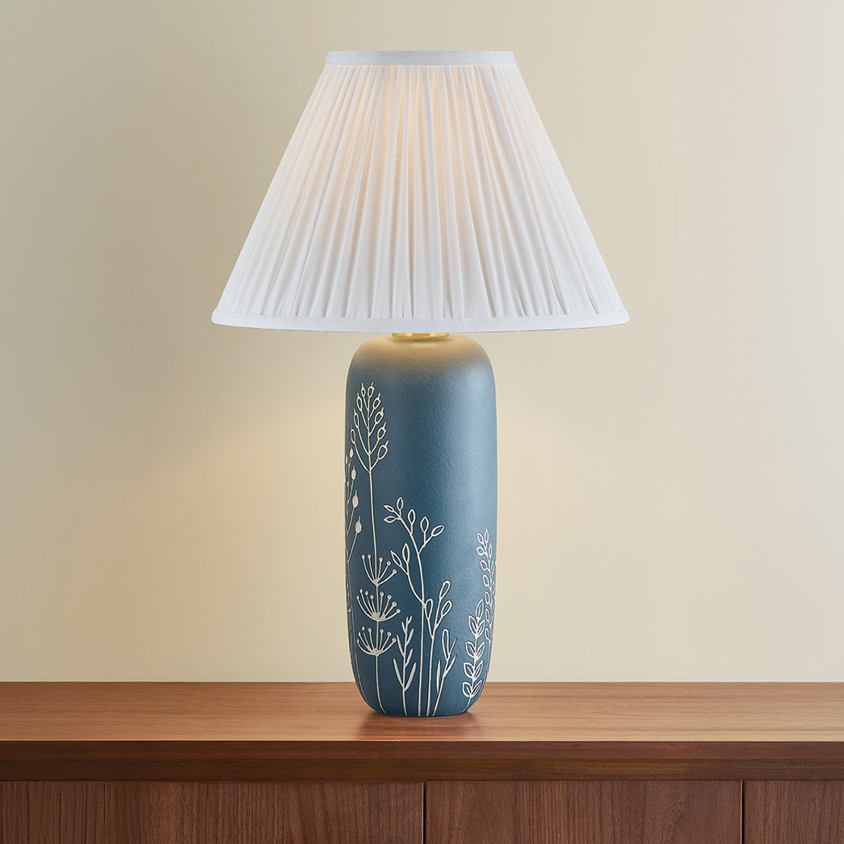 Mitzi by Hudson Valley Lighting Etta Table Lamp in Aged Brass / Ceramic Midnight Bloom, detail view 3