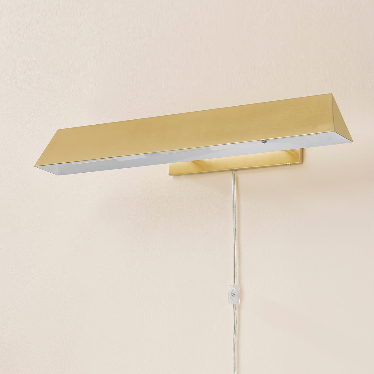 Mitzi by Hudson Valley Lighting Priscilla Picture Light in Aged Brass, detail view 2