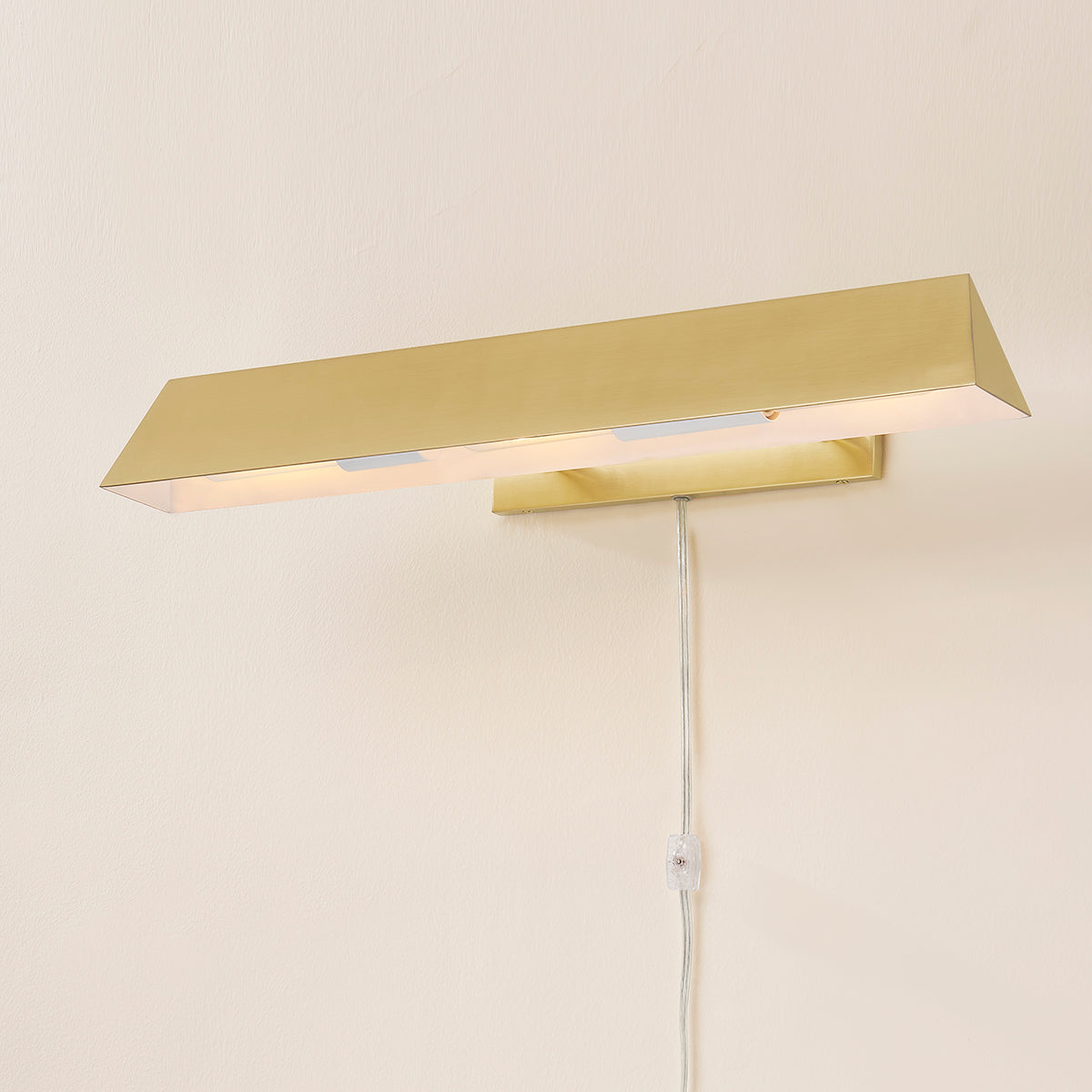 Mitzi by Hudson Valley Lighting Priscilla Picture Light in Aged Brass, detail view 4