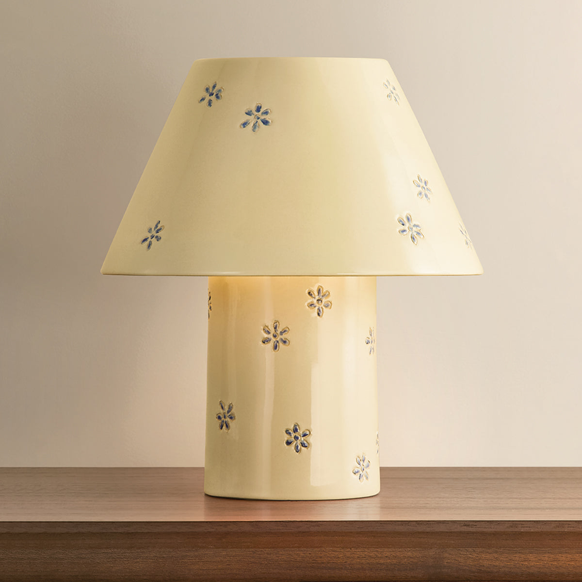 Mitzi by Hudson Valley Lighting Seraphine Table Lamp in Aged Brass / Ceramic Scattered Blossom, detail view 4