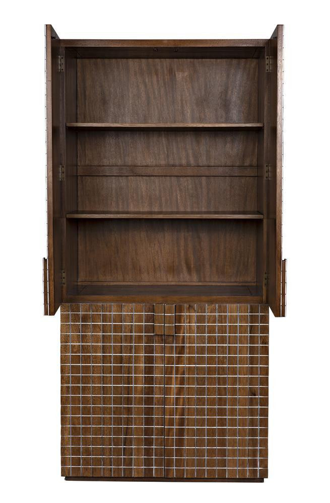 Noir Clash Hutch