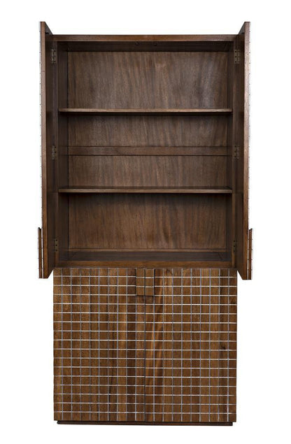 Noir Clash Hutch
