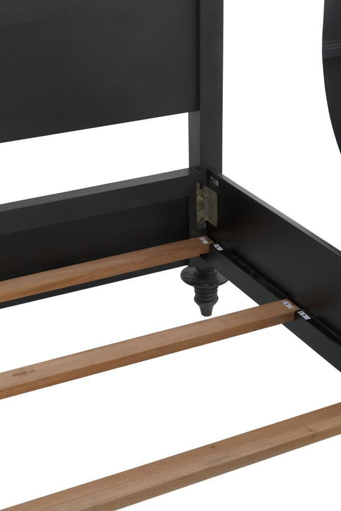 Noir Ferret Bed, Eastern King, Pale