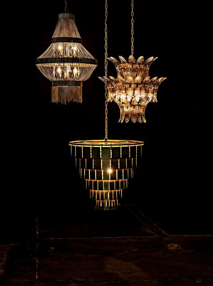Noir King Chandelier