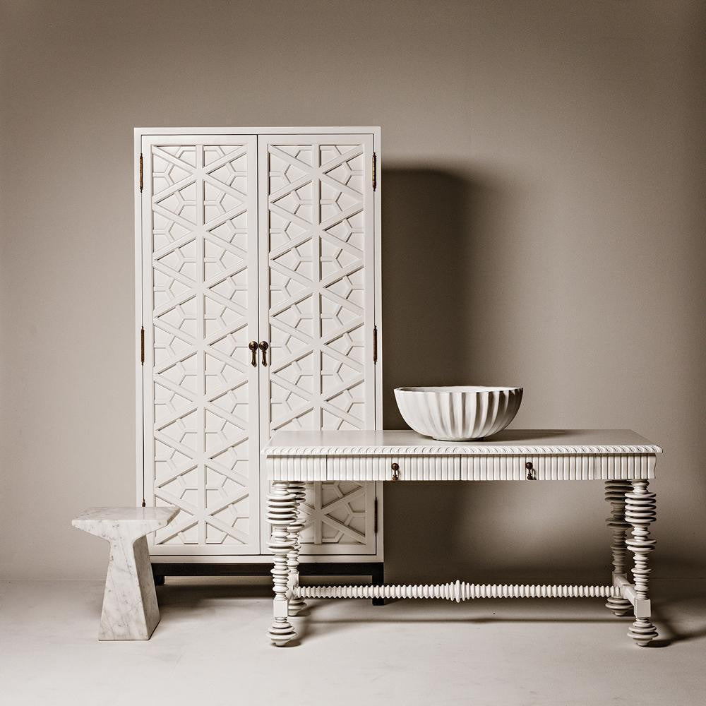 Noir Maharadscha Hutch, Small Solid White