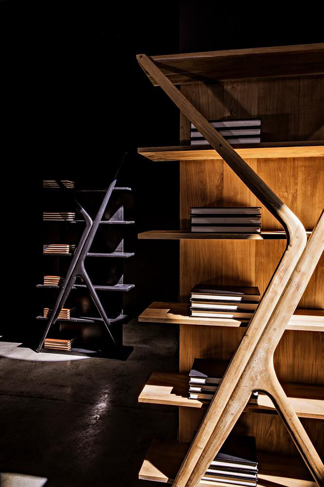 Noir Vetra Bookcase, Natural, 84.5"H (GBCS228T YUU6013LU4)