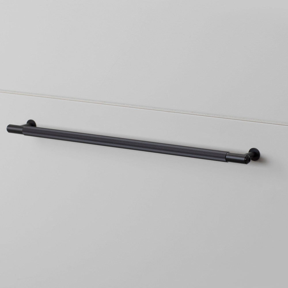 Pull Bar - Linear, Large, Black
