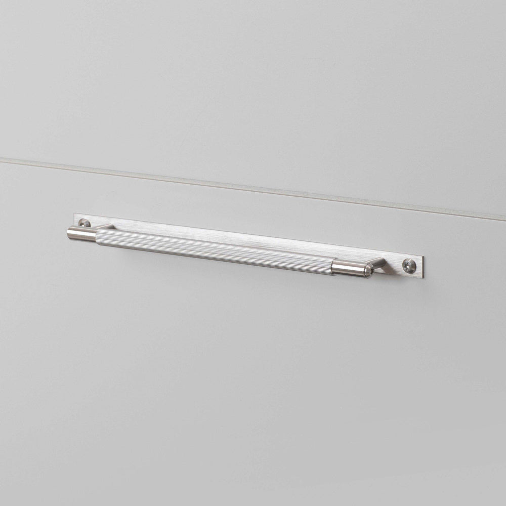 Pull Bar - Linear Plate, Medium, Steel