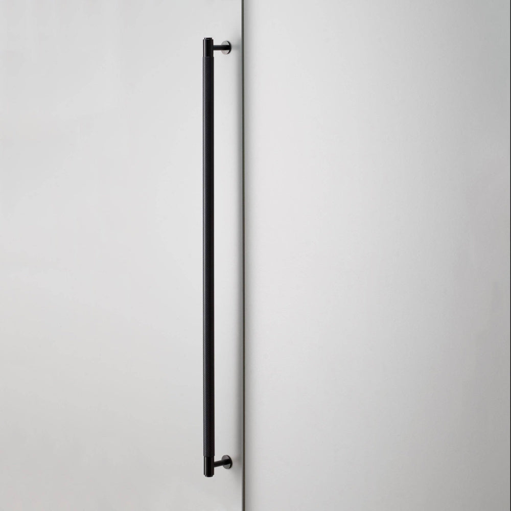 Closet Bar - Cross, Black