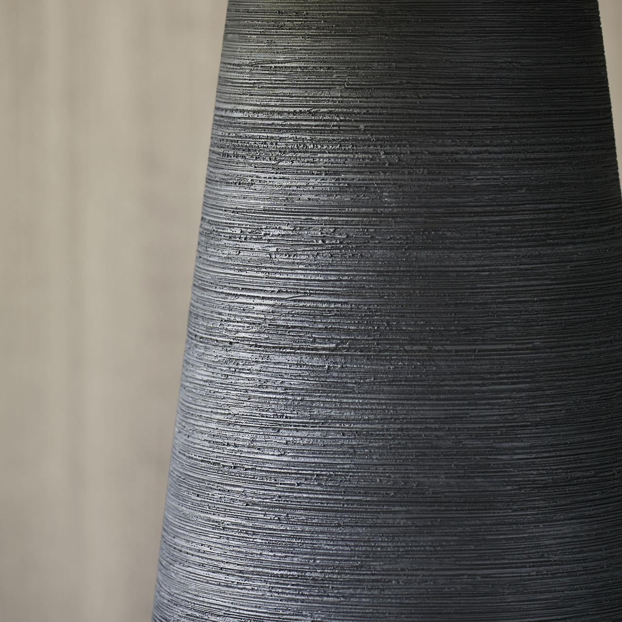 Visual Comfort Modern Karam Medium Table Lamp