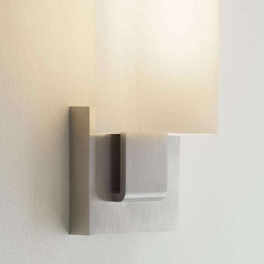 Visual Comfort & Co. Modern Collection Kisdon Wall Sconce