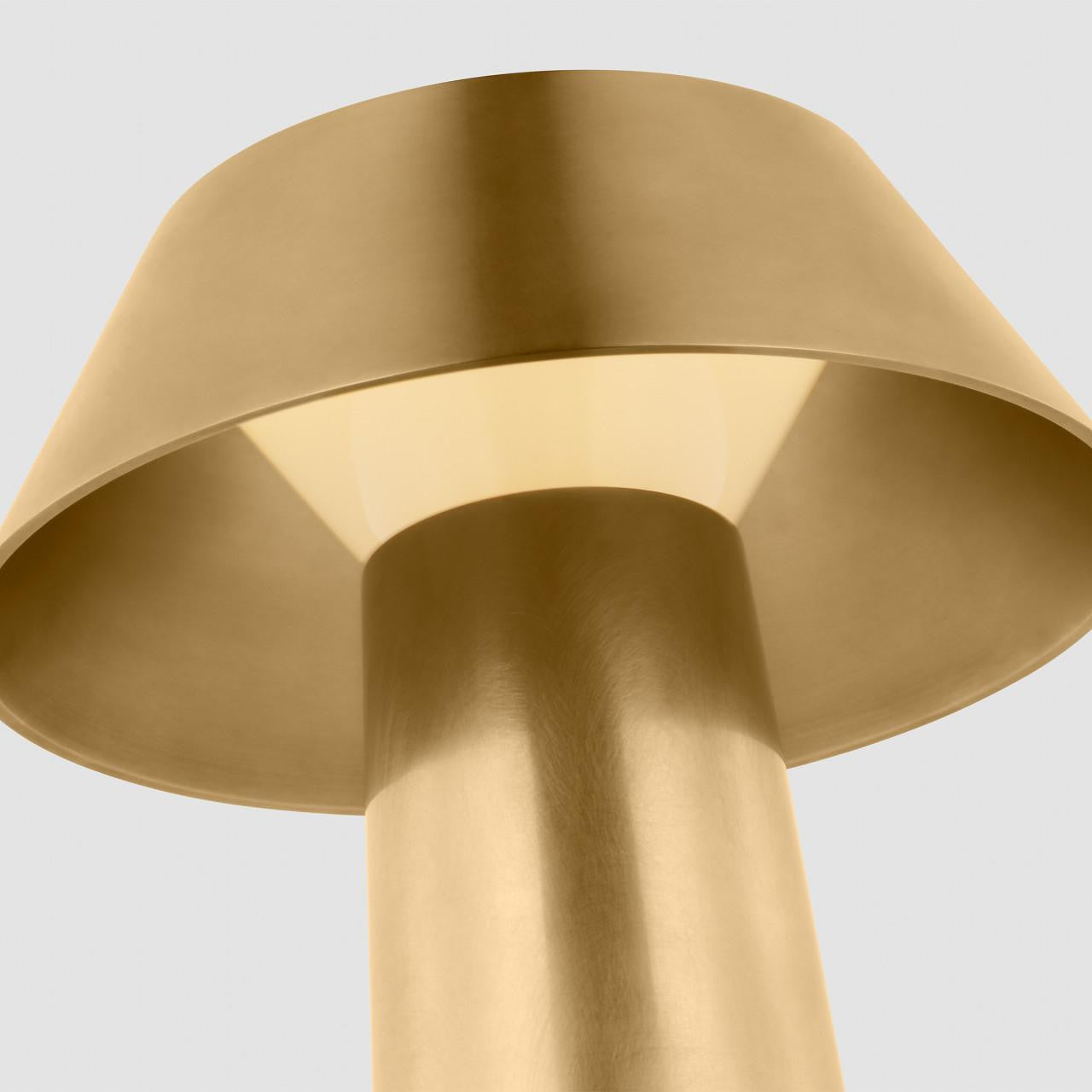 Visual Comfort & Co. Modern Collection Sesa Short Accent Rechargeable Table Lamp