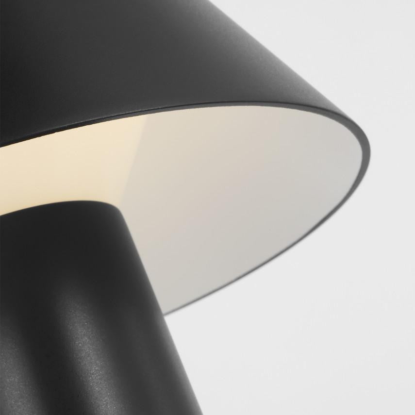 Visual Comfort & Co. Modern Collection Sesa Short Accent Rechargeable Table Lamp