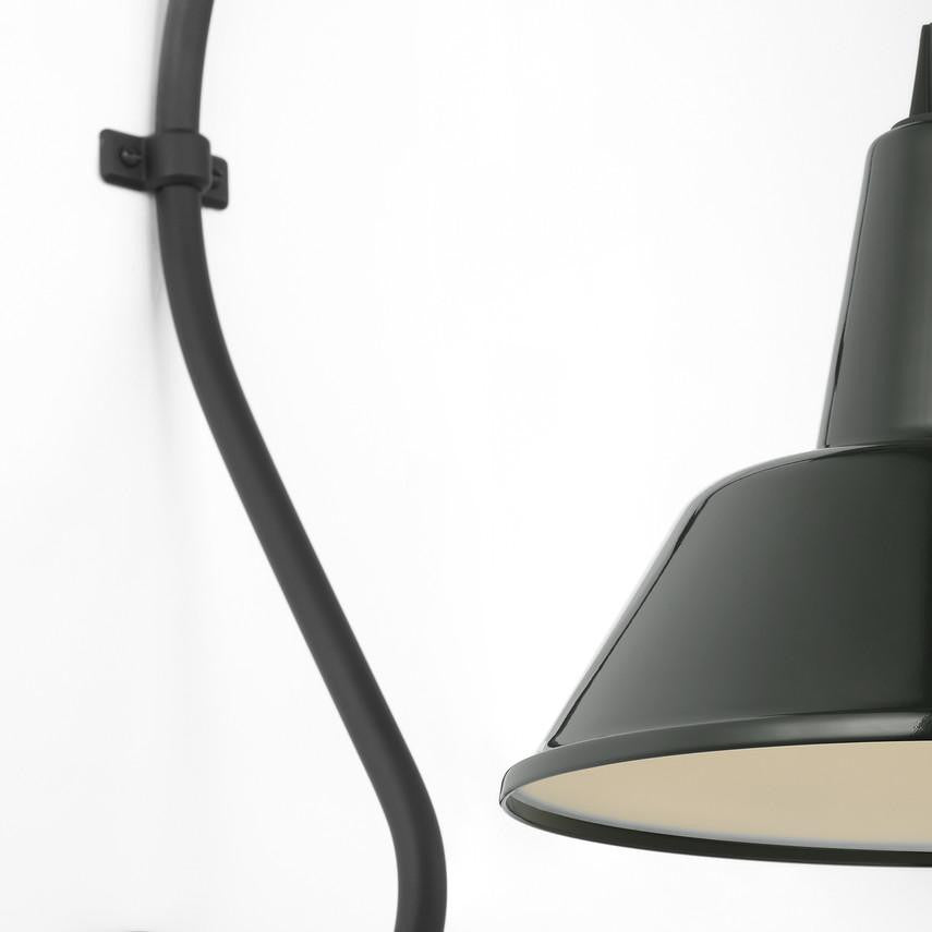Visual Comfort & Co. Signature Collection Academy 18" Larrabee Barn Light, Visual Comfort & Co. Signature Collection TOB 2805MBK/S1-G N24ZV