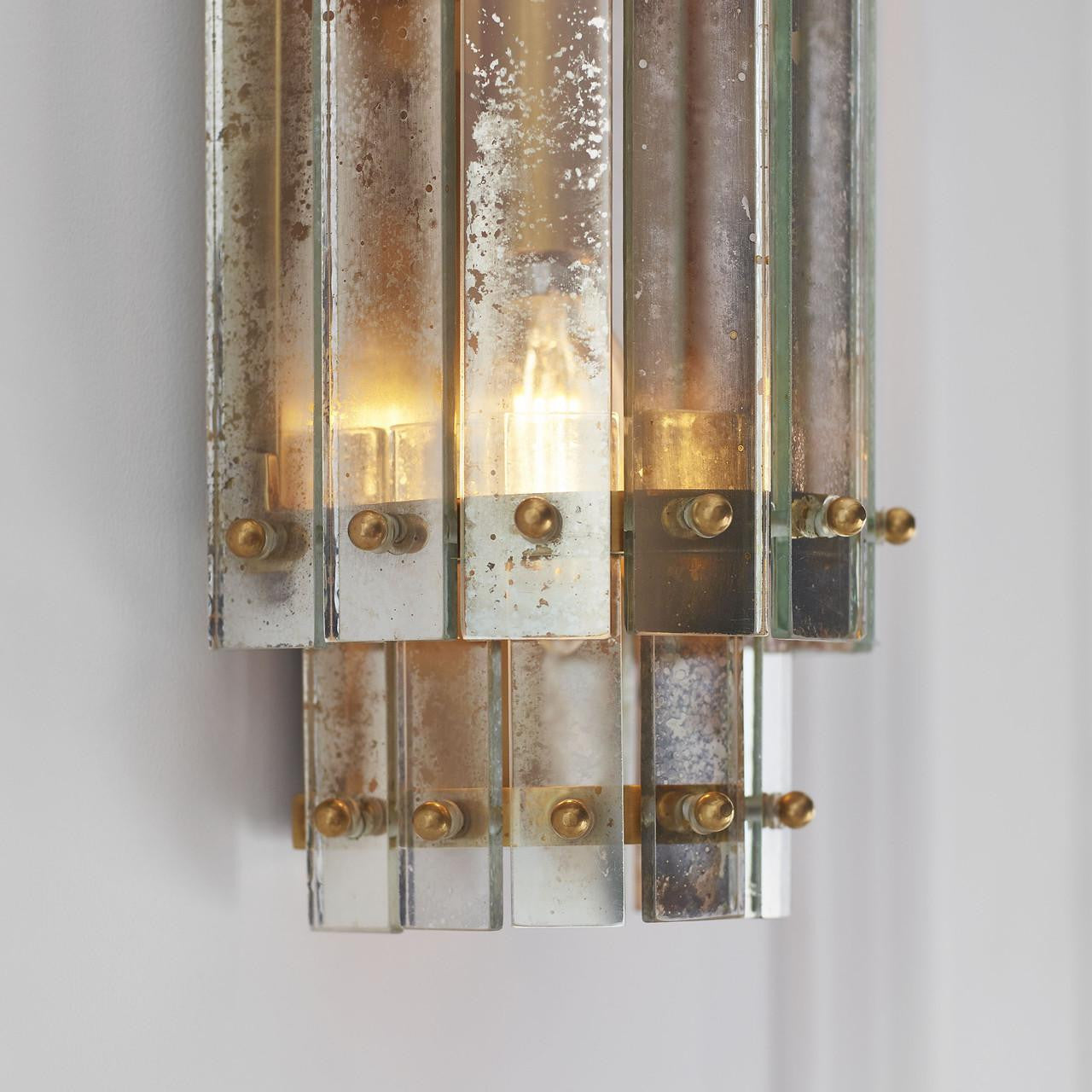 Visual Comfort & Co. Signature Collection Cadence Small Tiered Sconce - Hand-Rubbed Antique Brass