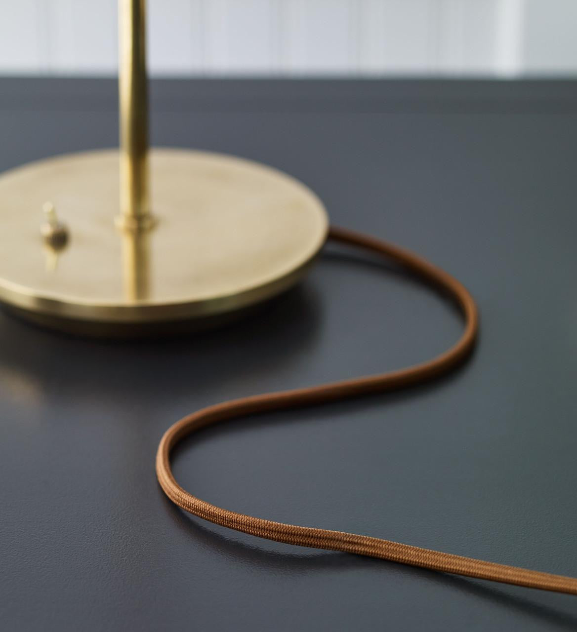 Visual Comfort & Co. Signature Collection Clemente Table Lamp, 1-Light, Brass, Black, 20.75"H (ARN 3010HAB-BLK 2K3PA)