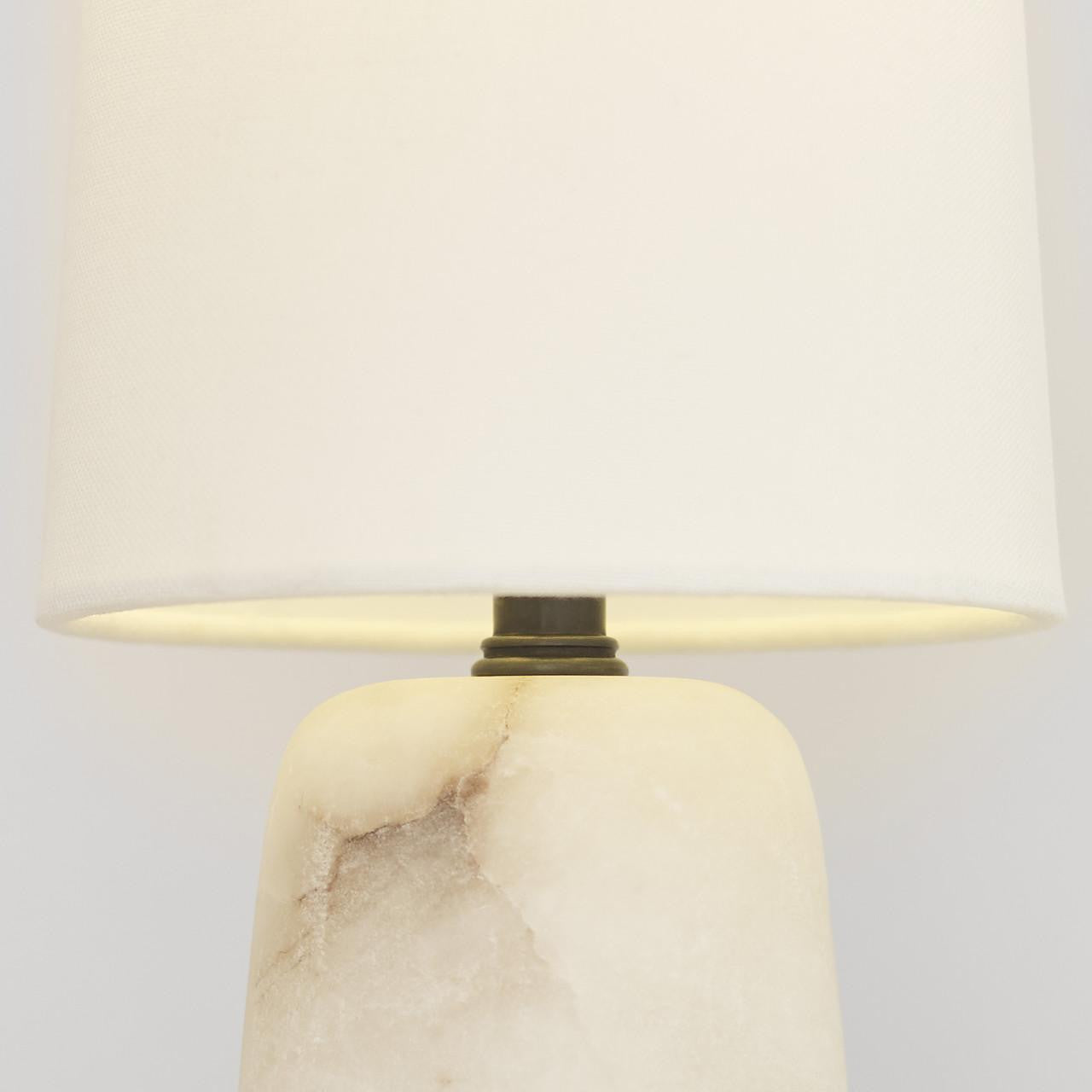 Visual Comfort & Co. Signature Collection Jinny Medium Table Lamp