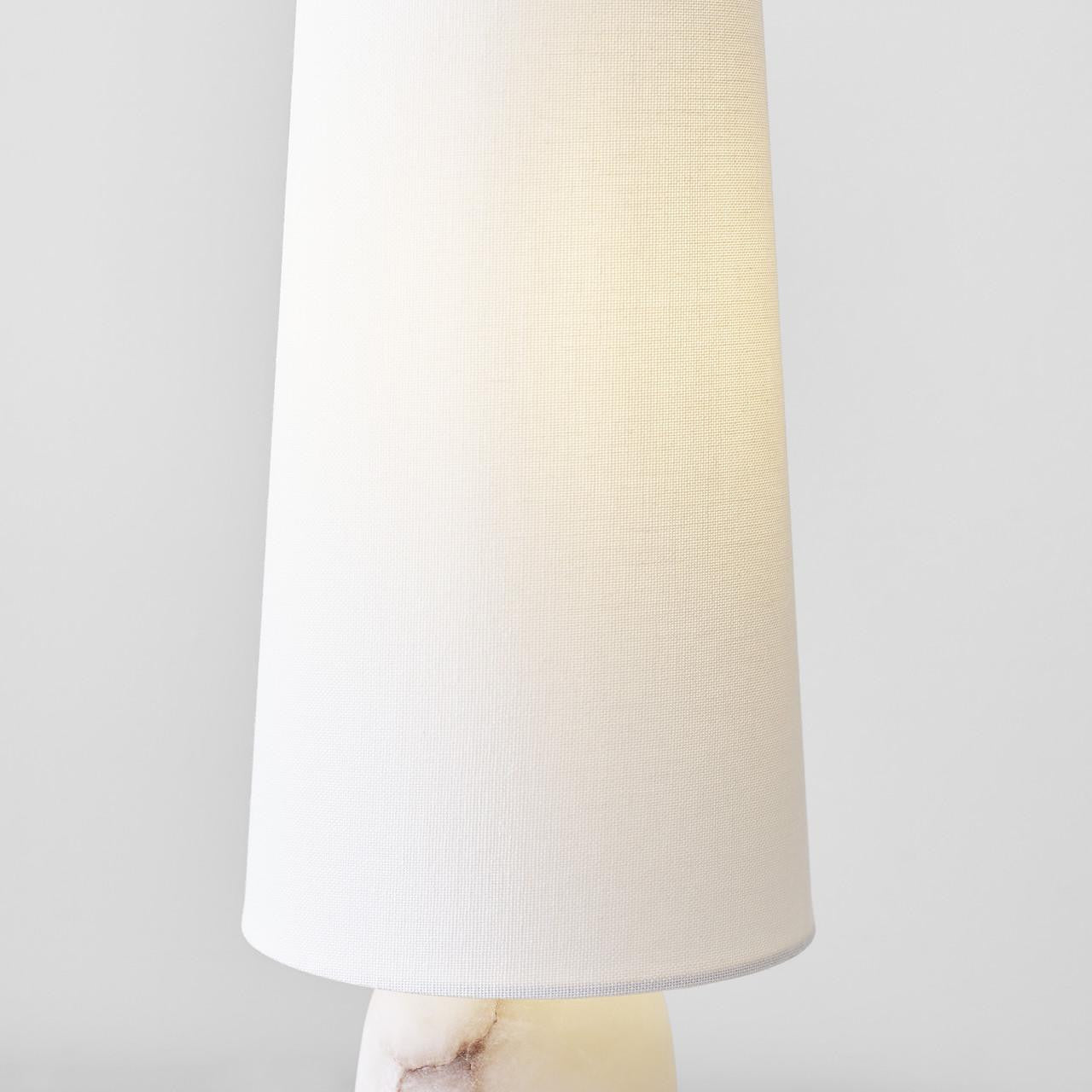 Visual Comfort & Co. Signature Collection Jinny Medium Table Lamp
