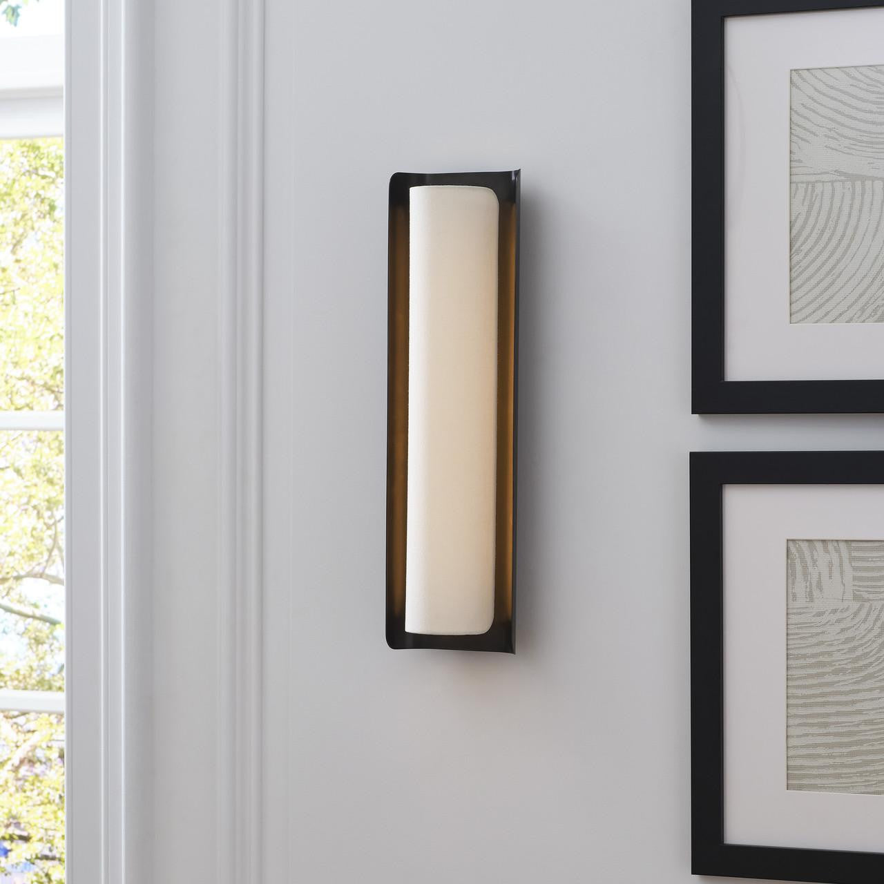 Visual Comfort & Co. Signature Collection Penumbra 21" Sconce
