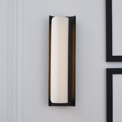 Visual Comfort & Co. Signature Collection Penumbra 21" Sconce