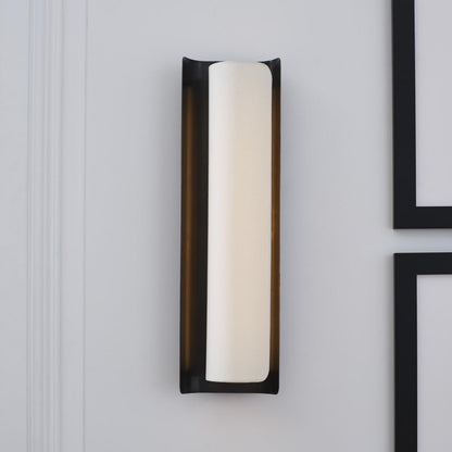 Visual Comfort & Co. Signature Collection Penumbra 21" Sconce