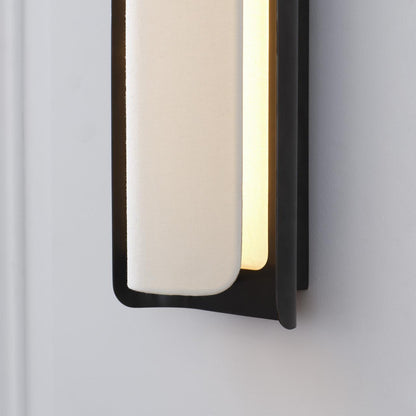 Visual Comfort & Co. Signature Collection Penumbra 21" Sconce