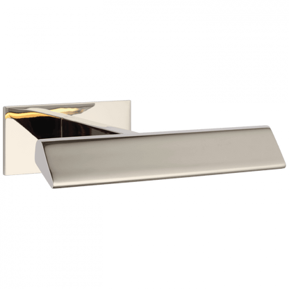 Visual Comfort Signature Petrel Picture Light Polished Nickel