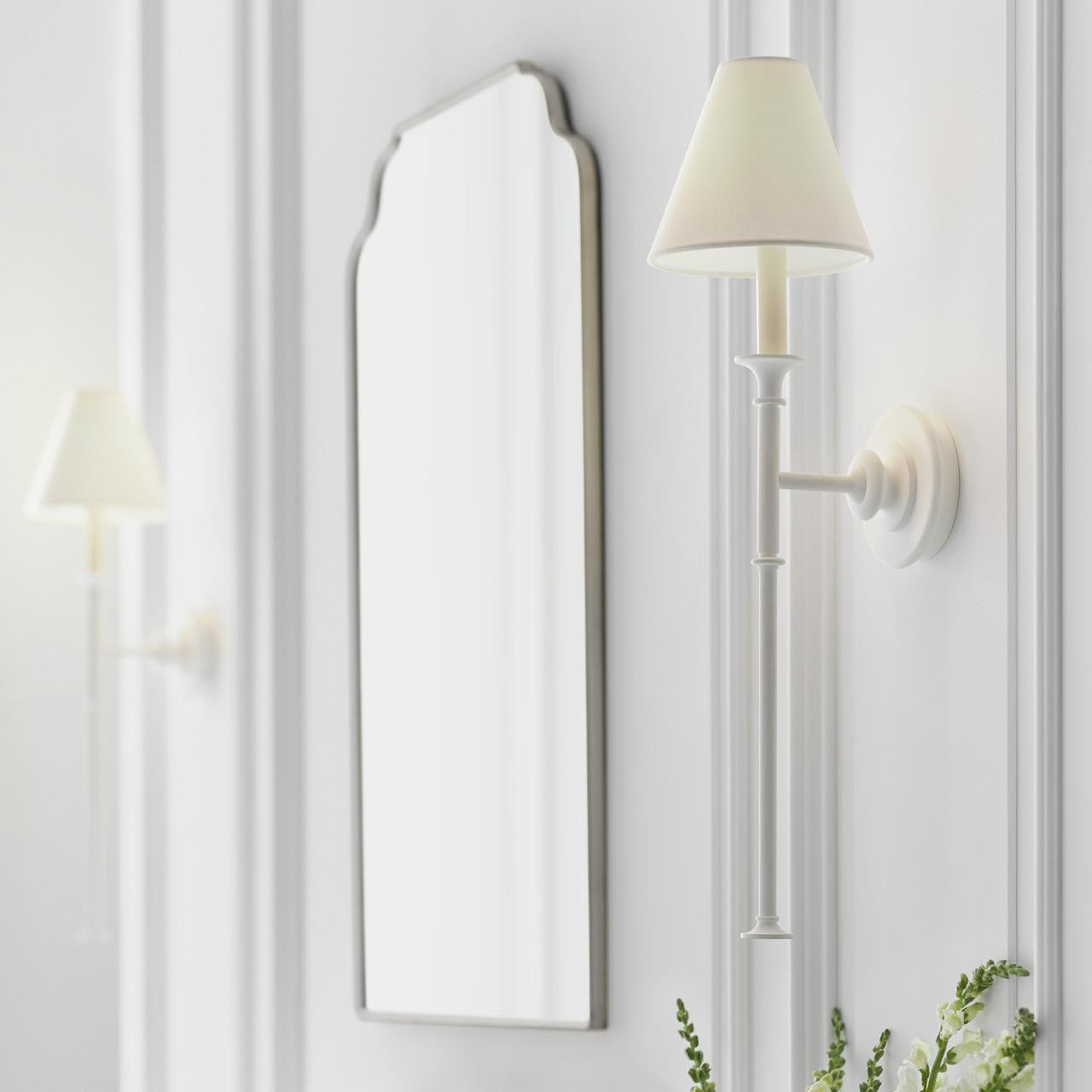 Visual Comfort & Co. Signature Collection Piaf Large Tail Wall Sconce