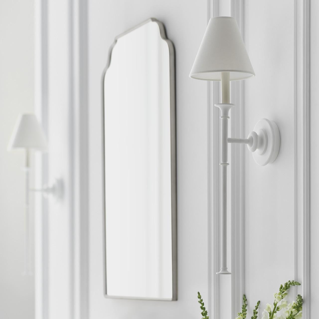Visual Comfort & Co. Signature Collection Piaf Large Tail Wall Sconce