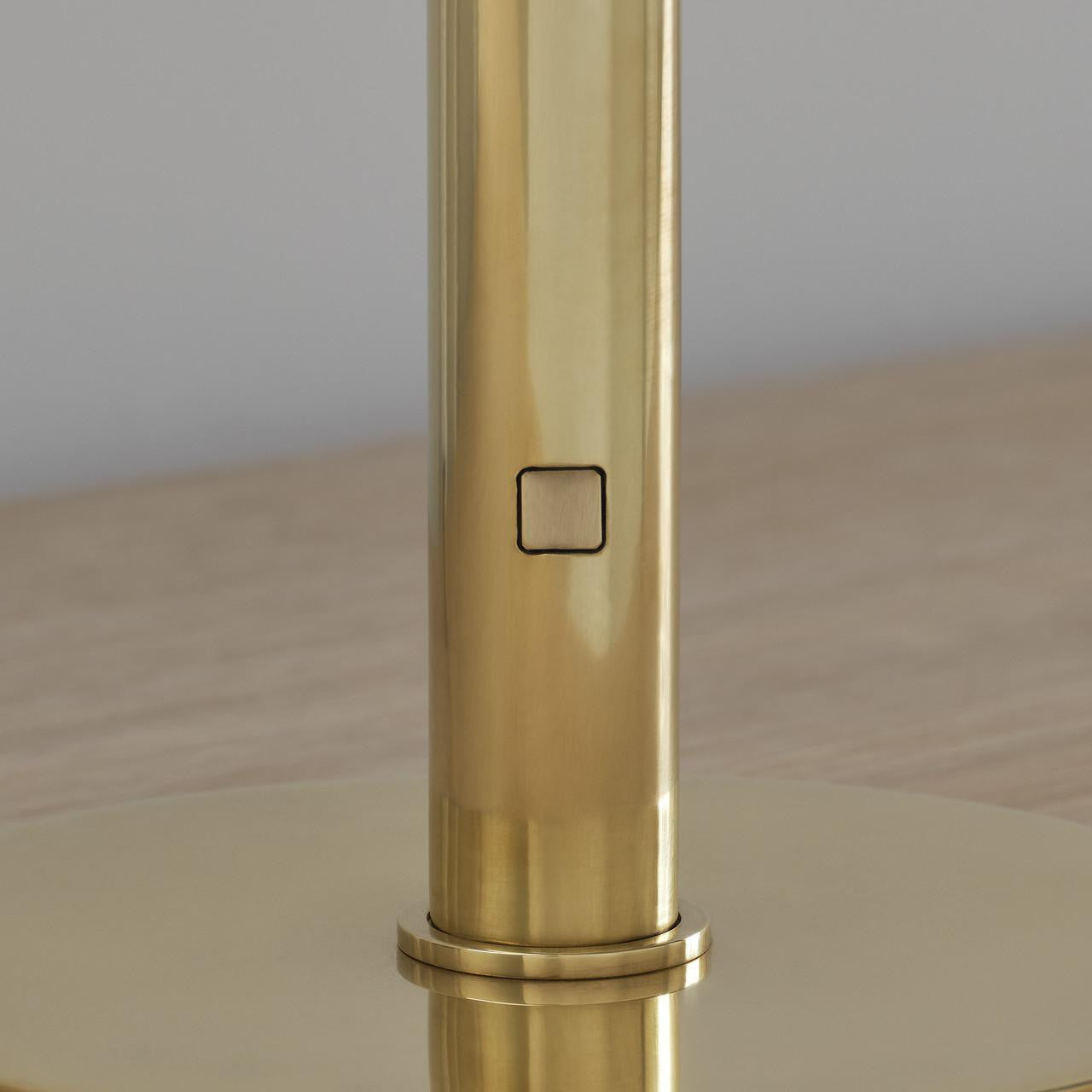 Visual Comfort & Co. Signature Collection Rousseau 20" Table Lamp