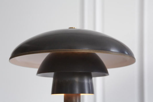 Visual Comfort Signature Whitman Desk Lamp Hand-Rubbed Antique Brass