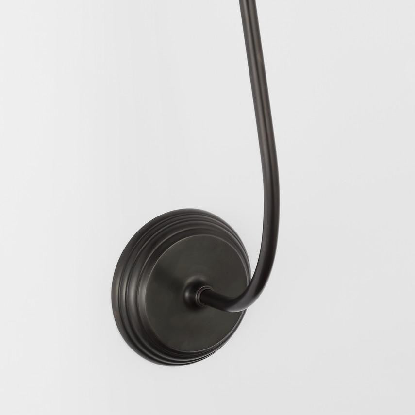 Visual Comfort & Co. Signature Collection Wyatt 39" Statement Sconce